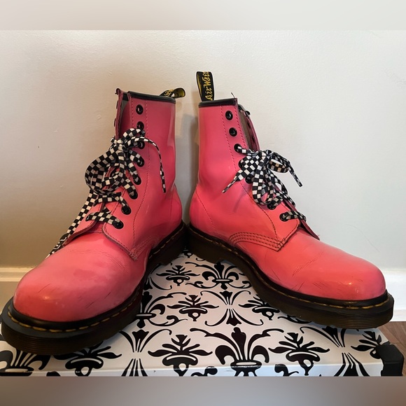 💖 Bubblegum pink Dr Marten patent leather boots 💖 - Picture 9 of 9